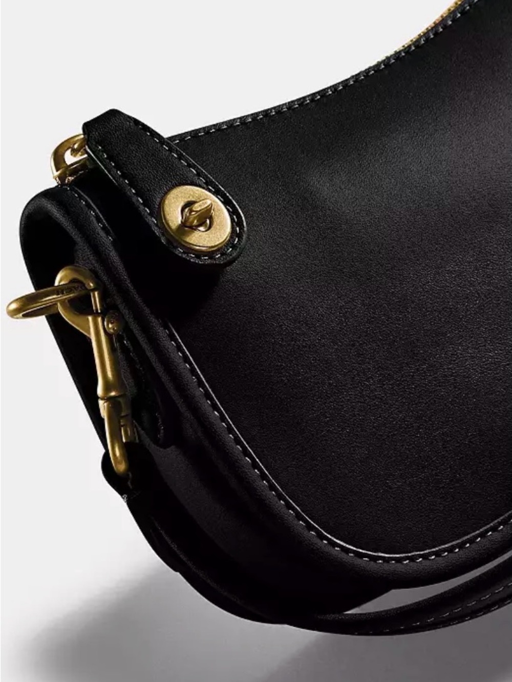 NWT Coach Swinger Bag 20, Black/Brass - Picture 5 of 5